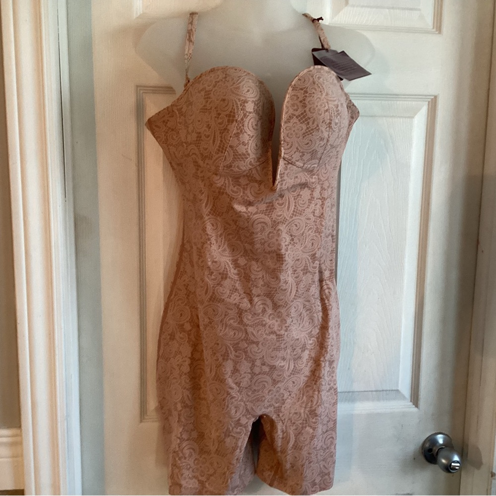 Elegant Lace Bodysuit in Tan